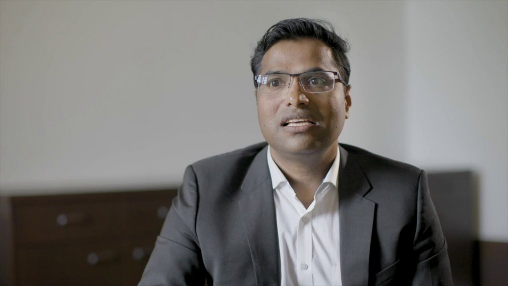 Rajkumar Savai and colleagues explain that Th9 and Th17 lymphocytes induce lung cancer cell epithelial-mesenchymal transition via release of their signature cytokines, thereby promoting migration, vessel entry, and metastatic spreading.